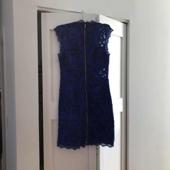 Forever 21 Lace Cutout Dress Size Medium - Picture 5 of 6